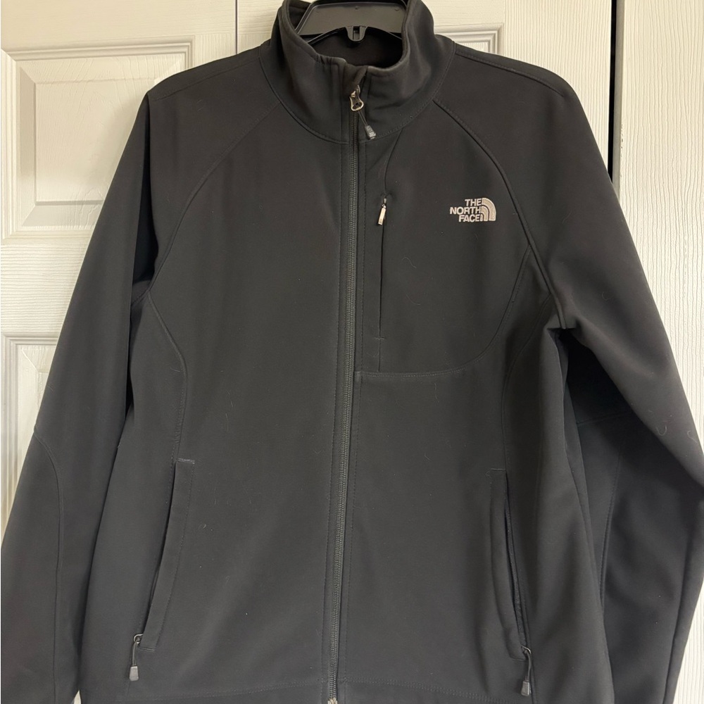 Women’s North Face jacket size Large. Gently used